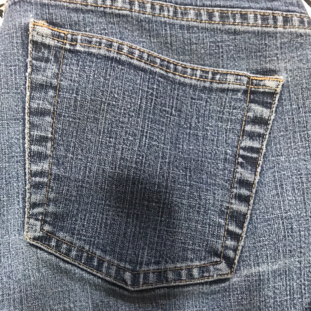 ❤️ (16)Ladies  6 boot cut jeans, Old Navy, ultra low waist. Stretch. Great cond - Picture 3 of 8